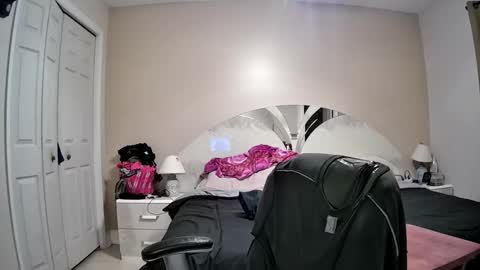 Snapshot of latinoinfla chatting on November 14, 1:26 am latinoinfla online show from November 14, 1:26 am