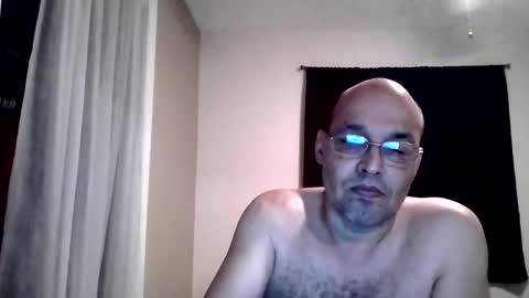 Snapshot of latinoinfla chatting on March 14, 2:50 am latinoinfla online show from March 14, 2:50 am