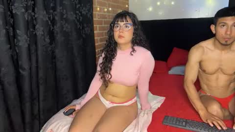 latinosadictosalsexo online show from February 13, 10:50 pm