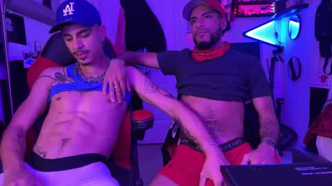 Snapshot of latinprincee chatting on March 29, 5:18 am latinprincee online show from March 29, 5:18 am