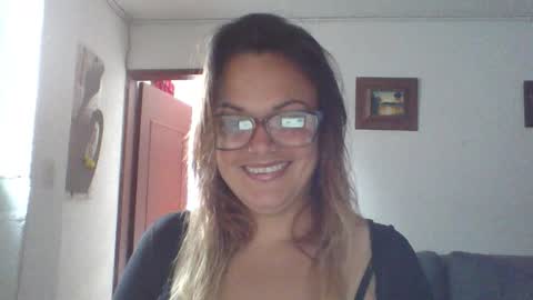 Snapshot of lau16310 chatting on February 17, 3:29 pm Laura online show from February 17, 3:29 pm