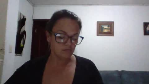 Snapshot of lau16310 chatting on February 20, 12:29 am Laura online show from February 20, 12:29 am