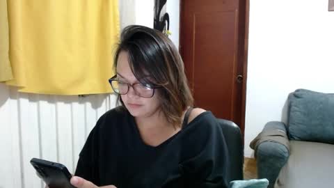 Snapshot of lau16310 chatting on June 19, 12:26 am Laura online show from June 19, 12:26 am