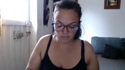 Snapshot of lau16310 chatting on June 20, 3:59 pm Laura online show from June 20, 3:59 pm