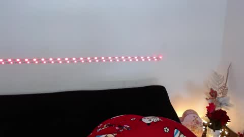 Snapshot of lau_24 chatting on April 27, 2:59 pm lau_24 online show from April 27, 2:59 pm