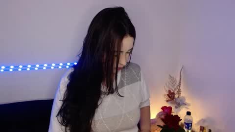 Snapshot of lau_24 chatting on May 7, 7:58 am lau_24 online show from May 7, 7:58 am