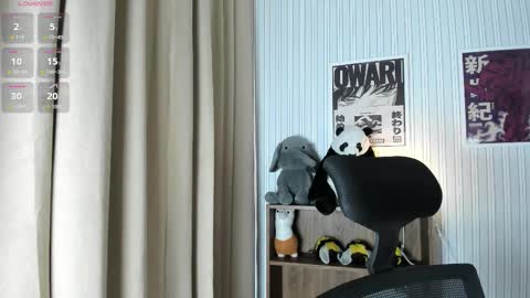 laukyubey1 online show from March 7, 7:44 pm