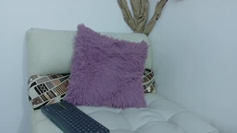     online show from June 6, 12:21 pm