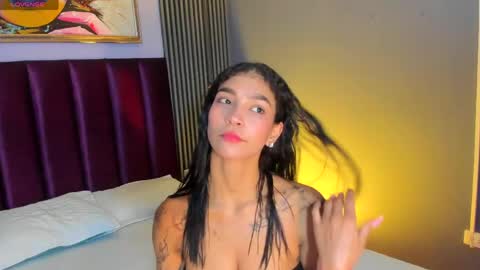 Laura online show from May 12, 11:51 am