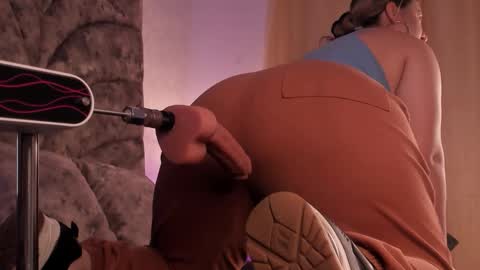 Snapshot of laura_bassi chatting on February 23, 3:59 am Laura Bassi online show from February 23, 3:59 am