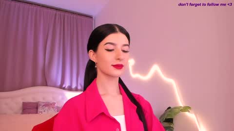 Laura online show from May 17, 8:38 pm