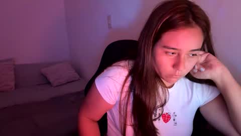 laura online show from March 22, 1:09 am