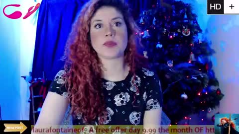 Snapshot of laura_fountain_ chatting on January 3, 11:57 am weedcam Curly Laura OF online show from January 3, 11:57 am
