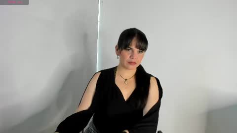 Snapshot of laura_hotties chatting on July 1, 6:18 pm laura hotties online show from July 1, 6:18 pm