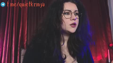 Miss Laura online show from December 2, 12:07 pm