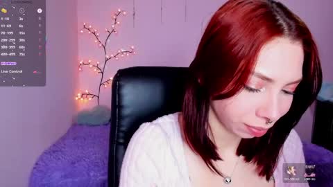 Snapshot of laura_olssen chatting on May 20, 2:01 pm Kate online show from May 20, 2:01 pm