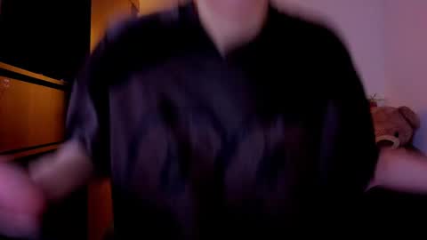 Laura Rose online show from April 17, 6:55 pm