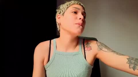 Laura Rose online show from July 10, 4:31 pm