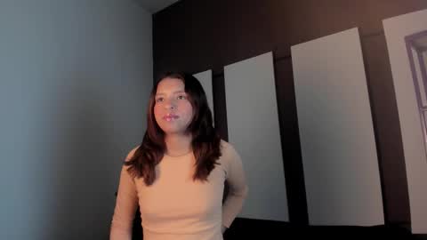 laura_serena online show from February 21, 1:45 pm