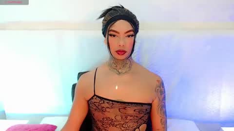 Laura online show from April 12, 4:50 am