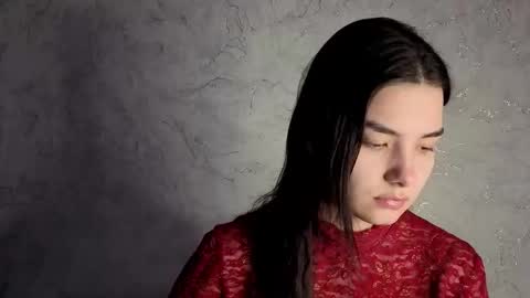 Snapshot of lauraback chatting on February 2, 11:31 am Laura online show from February 2, 11:31 am