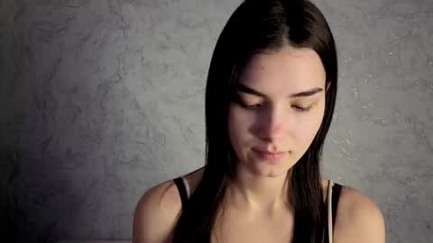 Snapshot of lauraback chatting on March 12, 11:38 am Laura online show from March 12, 11:38 am