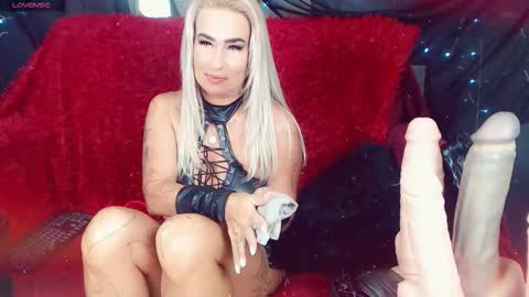 LauraCrystall online show from September 19, 6:52 pm