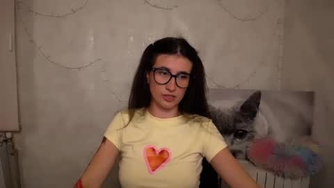 Laura online show from May 29, 8:12 am