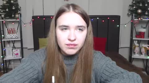 Snapshot of laurahlot chatting on December 28, 5:02 am LauraHlot online show from December 28, 5:02 am