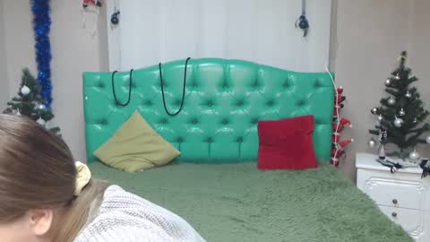 Snapshot of laurahlot chatting on December 29, 4:59 am LauraHlot online show from December 29, 4:59 am