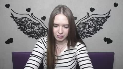 LauraHlot online show from April 18, 7:07 pm