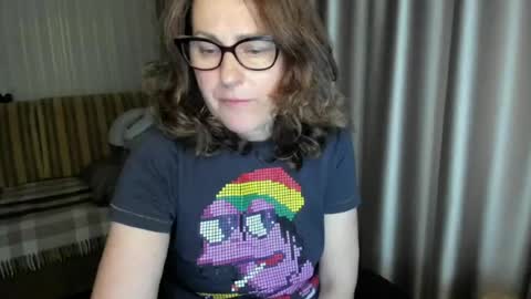 Lauraoven1 online show from May 13, 6:38 pm