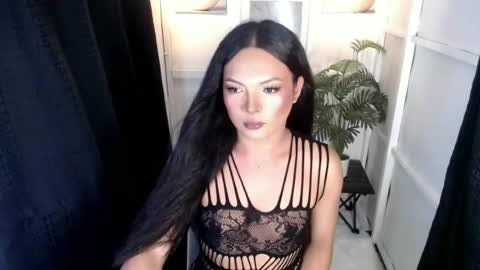 laurasaintxxx online show from July 1, 2:02 am