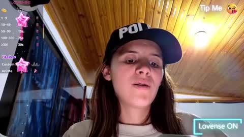 Snapshot of laurasex_21 chatting on January 28, 11:17 pm Laura online show from January 28, 11:17 pm