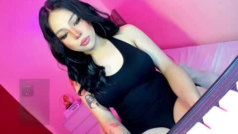 Your sweet Laura online show from January 9, 2:47 am