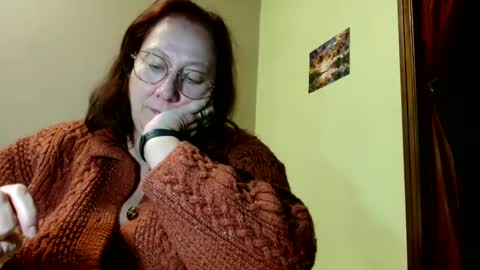 laureanne online show from December 14, 8:29 pm