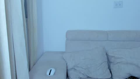 Laureent online show from February 9, 4:36 am