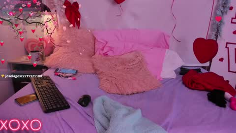 Lauren evans9 online show from February 8, 9:35 am