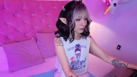 Lauren evans9 online show from March 10, 2:38 am