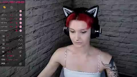Snapshot of lauren_raquel chatting on June 23, 12:36 pm Eva online show from June 23, 12:36 pm
