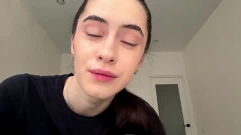 Snapshot of laurenadupuy chatting on June 8, 2:06 pm laurenadupuy online show from June 8, 2:06 pm