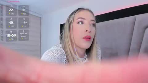 Snapshot of laurenclark1 chatting on March 1, 3:30 am laurenclark1 online show from March 1, 3:30 am