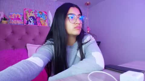 Laurene online show from March 1, 3:52 am