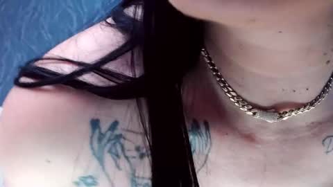 Laura online show from February 3, 5:07 pm