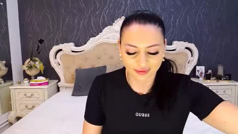 Laura online show from March 9, 3:38 pm