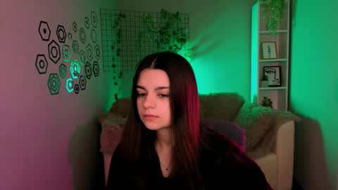 Snapshot of laurenmurrr chatting on February 2, 10:03 am Laure online show from February 2, 10:03 am