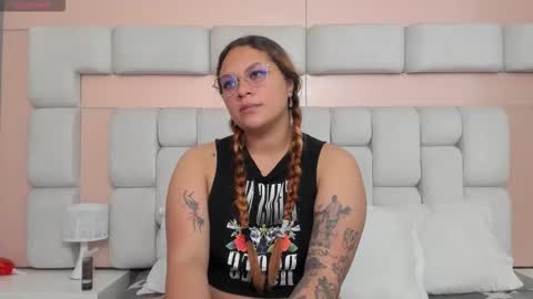 Snapshot of laurent_glass chatting on February 22, 12:47 pm Laurent online show from February 22, 12:47 pm