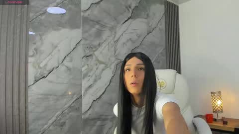 Snapshot of laurent_moore chatting on May 26, 7:10 pm Laurent online show from May 26, 7:10 pm