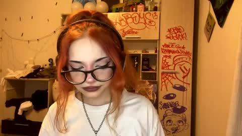 Eva online show from May 26, 11:45 pm