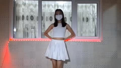 Snapshot of laurideklerk chatting on February 27, 4:40 pm Hannah online show from February 27, 4:40 pm